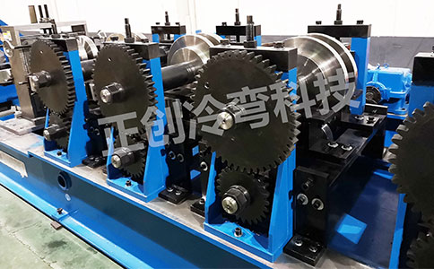 汽車車廂板設(shè)備安裝使用要注意哪些問題？